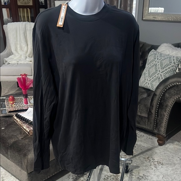SKIMS boyfriend long sleeve Tshirt - Picture 1 of 6